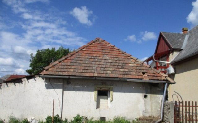 Eladó családi ház, Szikszón 5.4 M Ft, 1+1 szobás