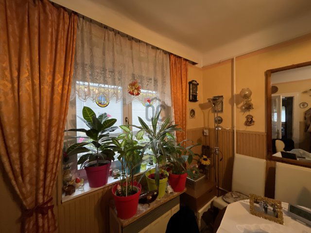 Eladó családi ház, Tápiószecsőn 33.2 M Ft, 2 szobás
