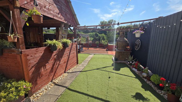 Eladó családi ház, Tatabányán 56.9 M Ft, 2+1 szobás