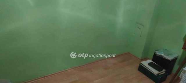 Eladó családi ház, Öreglakon 17 M Ft, 2+1 szobás