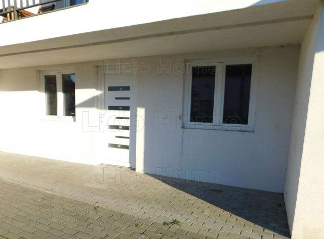 Eladó üzlethelyiség, Siófokon 45 M Ft, 3 szobás