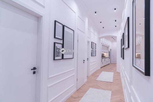 Eladó téglalakás, Budapesten, VIII. kerületben 159.9 M Ft