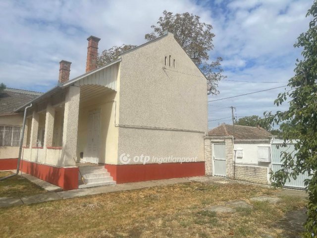 Eladó családi ház, Gyomaendrődön 32 M Ft, 3 szobás