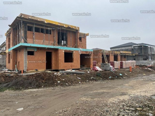 Eladó családi ház, Budapesten, XVIII. kerületben 169.9 M Ft