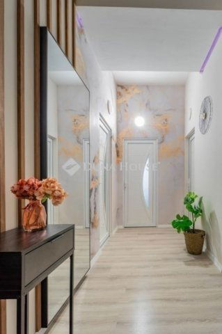 Eladó téglalakás, Budapesten, VII. kerületben 51.9 M Ft