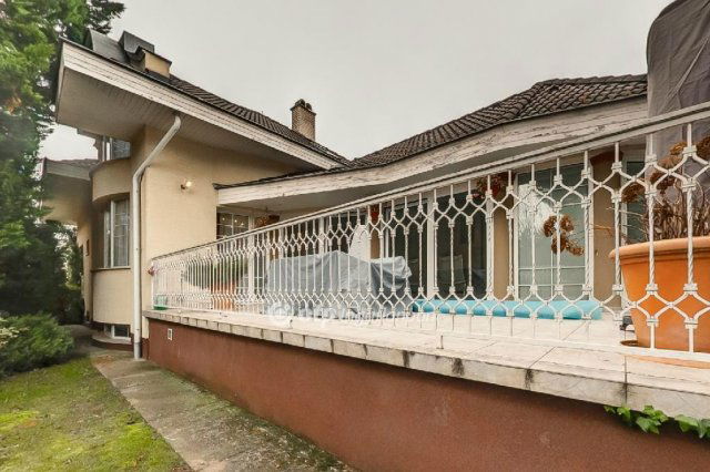 Eladó családi ház, Budapesten, XVIII. kerületben 280 M Ft