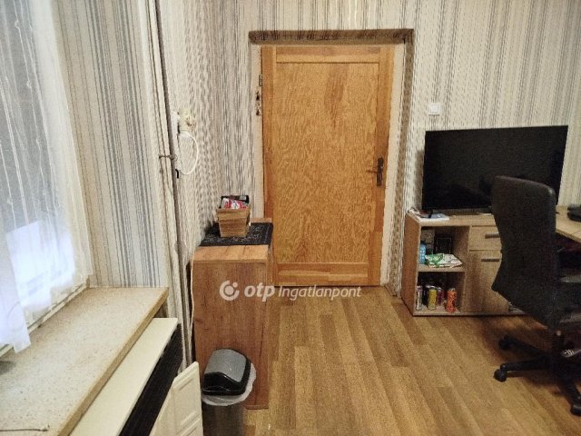 Eladó téglalakás, Siklóson 47 M Ft, 2 szobás