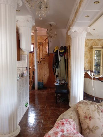 Eladó családi ház, Lőrinciben 64 M Ft, 3 szobás