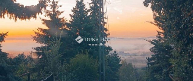 Eladó családi ház, Szentendrén 119.9 M Ft, 4 szobás