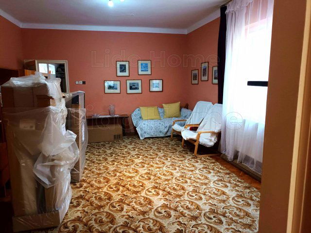 Eladó családi ház, Tatán 36 M Ft, 2 szobás