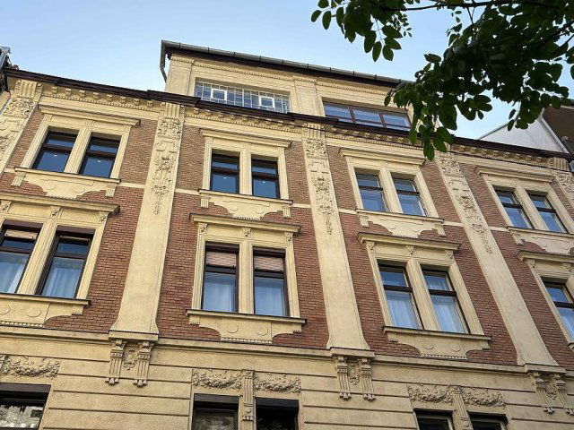 Eladó téglalakás, Budapesten, VII. kerületben, Akácfa utcában