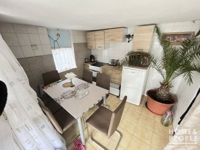 Eladó nyaraló, Szegeden 19.599 M Ft, 2 szobás