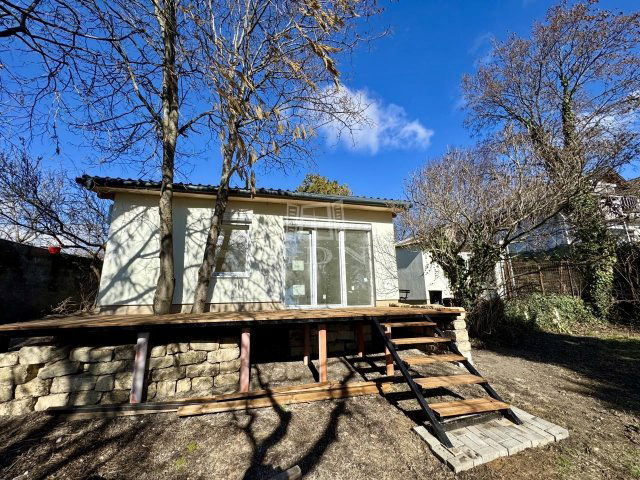 Eladó családi ház, Budapesten, XXII. kerületben 65 M Ft