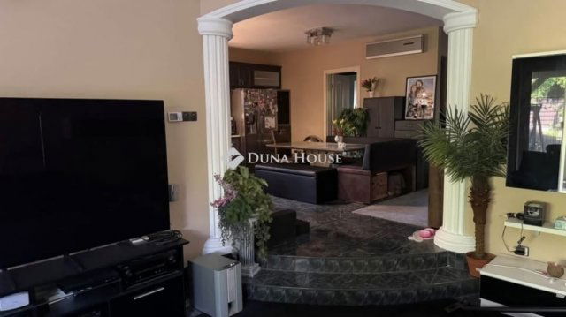 Eladó téglalakás, Budapesten, X. kerületben 135 M Ft, 4 szobás