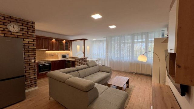 Kiadó téglalakás, albérlet, Balatonfüreden 399 E Ft / hó