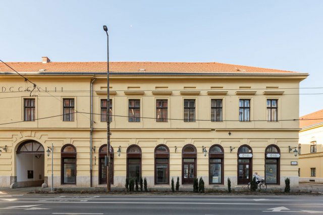Kiadó üzlethelyiség, Debrecenben 400 E Ft / hó