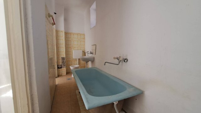 Eladó családi ház, Göncön 10 M Ft, 2 szobás