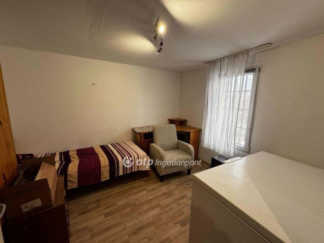 Eladó családi ház, Debrecenben 64.9 M Ft, 3 szobás