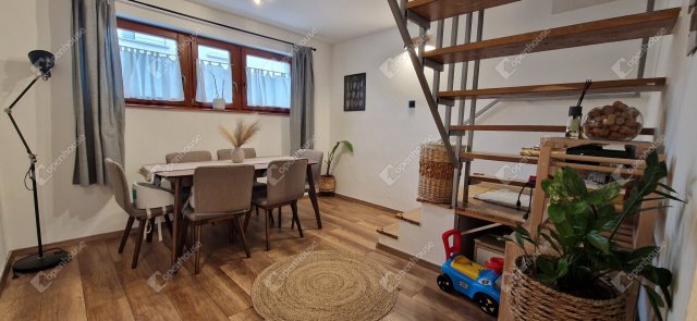 Eladó családi ház, Győrött 94.9 M Ft, 3 szobás