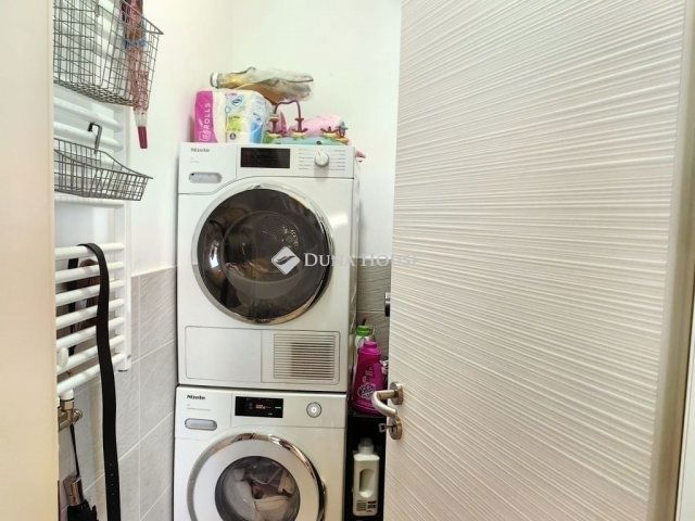 Eladó téglalakás, Budapesten, XI. kerületben 169.9 M Ft