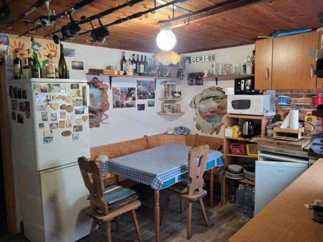 Eladó nyaraló, Tatabányán 9.6 M Ft / költözzbe.hu