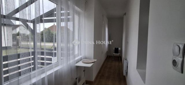 Eladó családi ház, Adonyban 55 M Ft, 3 szobás