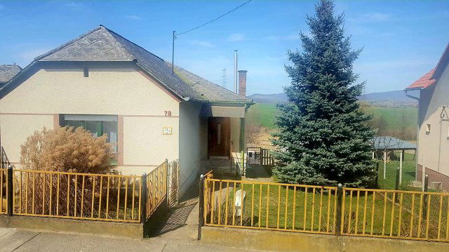 Eladó családi ház, Bogádon 24.9 M Ft, 3 szobás