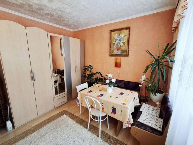 Eladó panellakás, Tatabányán 53.9 M Ft, 3+1 szobás