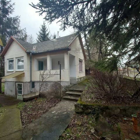 Eladó családi ház, Taron 20 M Ft, 3 szobás
