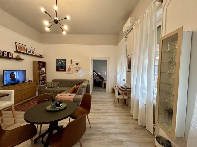 Eladó téglalakás, Budapesten, VIII. kerületben 105 M Ft