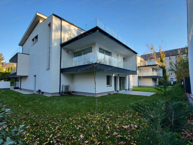 Eladó téglalakás, Budapesten, III. kerületben 109.9 M Ft