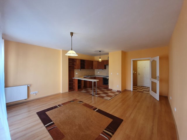 Eladó téglalakás, Debrecenben 47.9 M Ft, 1 szobás