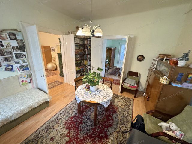 Eladó téglalakás, Gyulán 46.5 M Ft, 3 szobás