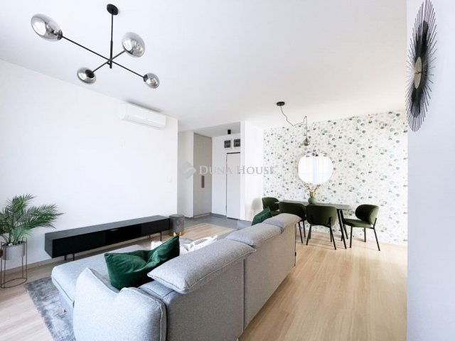 Eladó téglalakás, Budapesten, III. kerületben 138.6 M Ft