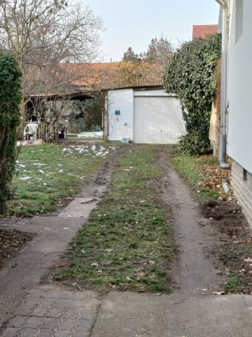 Eladó családi ház, Pilisvörösváron 32 M Ft, 2 szobás