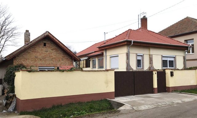 Eladó családi ház, Rózsaszentmártonon 59.3 M Ft, 3+1 szobás