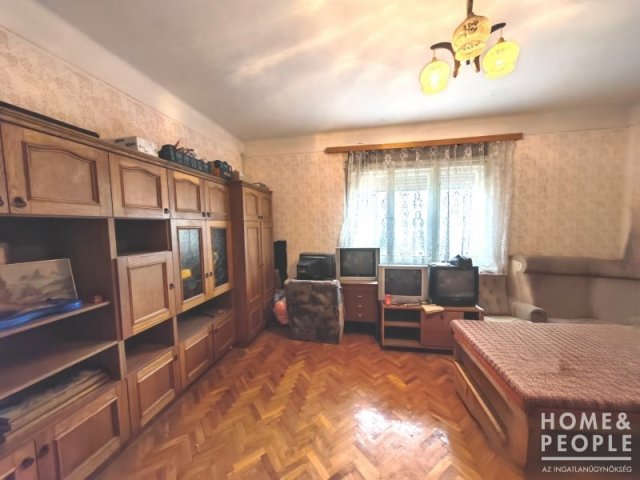 Eladó családi ház, Zákányszéken 47.999 M Ft, 4 szobás