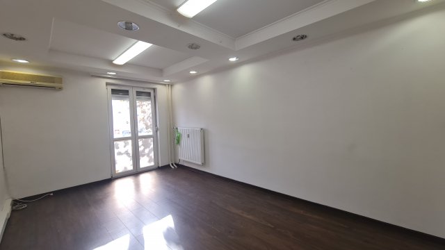Eladó panellakás, Dunaújvárosban, Dózsa György úton 29.9 M Ft