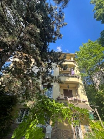 Eladó téglalakás, Budapesten, II. kerületben, Pasaréti úton