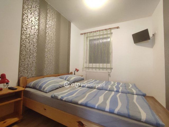 Eladó családi ház, Hajdúszoboszlón 175 M Ft, 5+3 szobás