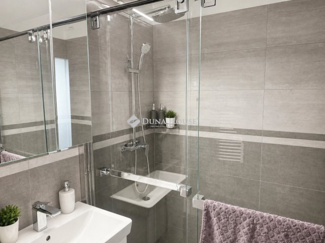 Eladó családi ház, Budapesten, XX. kerületben 168.9 M Ft