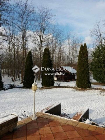 Eladó családi ház, Újlengyelen 195 M Ft, 6 szobás