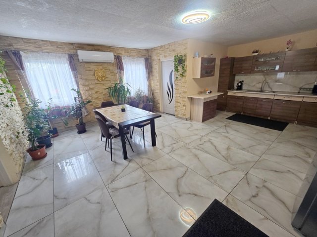 Eladó családi ház, Debrecenben 36.9 M Ft, 3 szobás