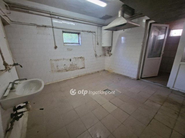 Eladó ipari ingatlan, Miskolcon 68.9 M Ft / költözzbe.hu