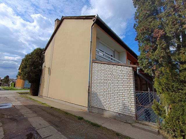 Eladó sorház, Dombóváron 33.9 M Ft, 3 szobás