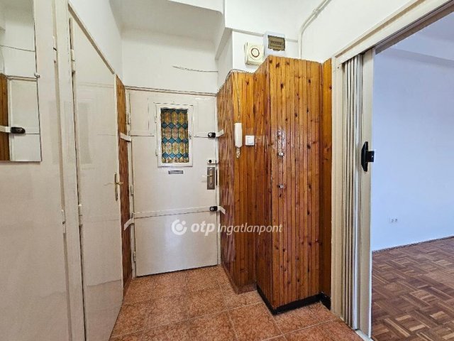 Eladó téglalakás, Budapesten, XIII. kerületben 49 M Ft, 1 szobás