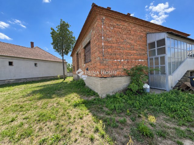 Eladó családi ház, Kámon 36.9 M Ft, 3 szobás