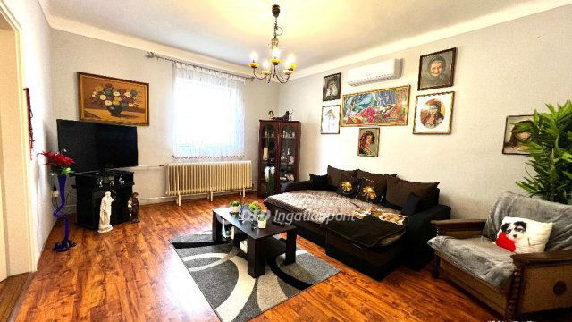 Eladó családi ház, Öttevényen 74.9 M Ft, 3 szobás