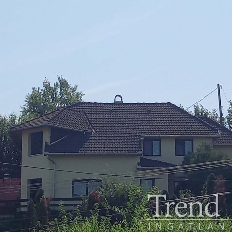 Eladó családi ház, Kulcson 89.9 M Ft, 3 szobás