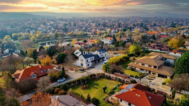 Eladó ikerház, Törökbálinton 329 M Ft, 5 szobás